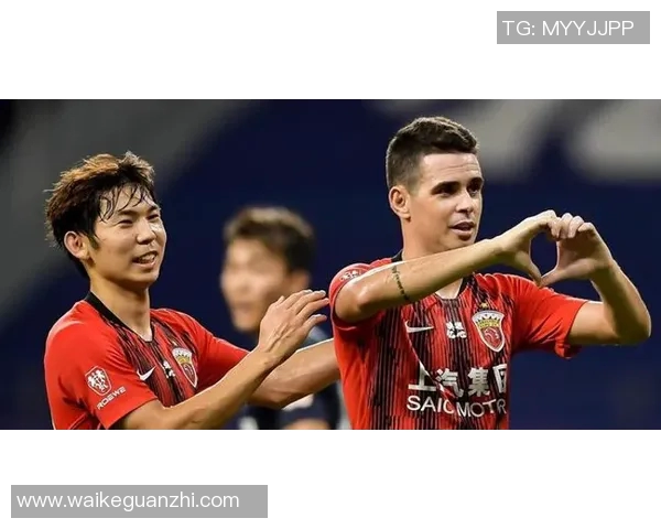 卡尔达斯与佩雷拉激战正酣谁能在这场对决中笑到最后