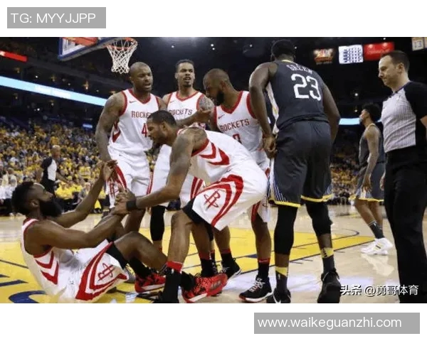 勇士与火箭精彩对决4月1日比赛录像回放全程回顾与分析